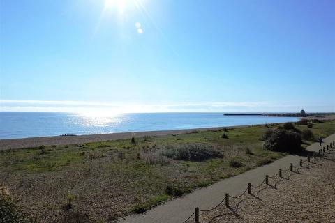 2 bedroom flat to rent, Caroline Way, Eastbourne, East Sussex, BN23