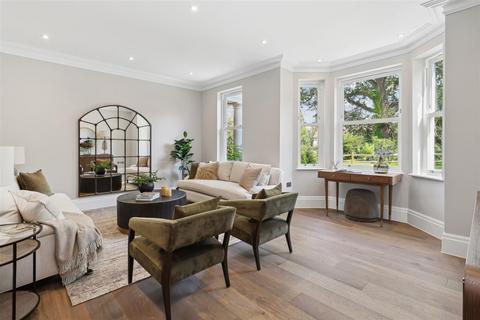undefined, Copsem Lane, Esher
