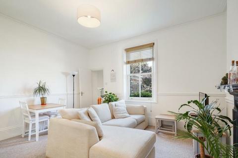 1 bedroom flat to rent, Thorney Hedge Road, London, W4