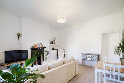 1 bedroom flat to rent, Thorney Hedge Road, London, W4