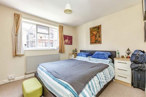 undefined, Church Road, Kingston Upon Thames KT1
