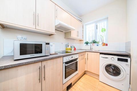2 bedroom flat for sale, Bassano Street, LONDON SE22