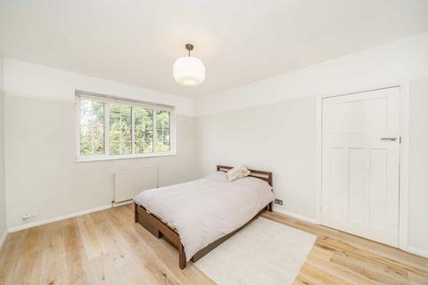 3 bedroom maisonette for sale, Telford Avenue, London SW2