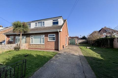 3 bedroom semi-detached house for sale, Beverley Close, Scarborough YO11
