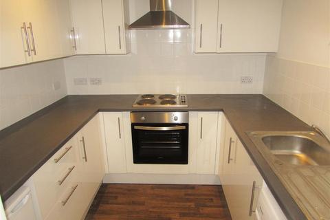 1 bedroom flat to rent, ONE BEDROOM GROUND FLOOR APARTMENT WITH PARKING