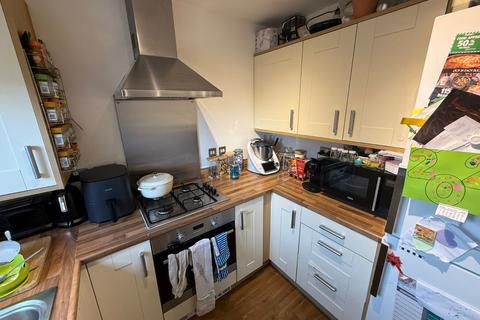 2 bedroom terraced house to rent, Old Oak Close, Norfolk NR18