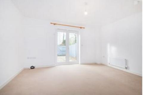 2 bedroom terraced house to rent, Old Oak Close, Norfolk NR18
