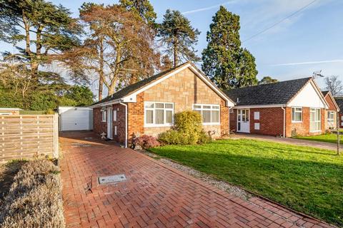 2 bedroom detached bungalow for sale, Leominster,  Herefordshire,  HR6