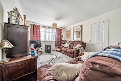 2 bedroom detached bungalow for sale, Leominster,  Herefordshire,  HR6