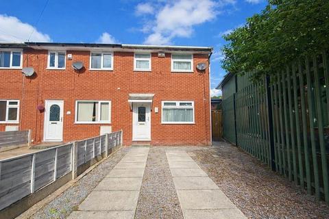 3 bedroom end of terrace house to rent, Wickentree Lane, Failsworth, Manchester