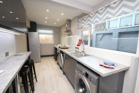 5 bedroom terraced house to rent, Brighton BN2