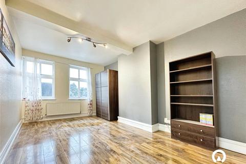 2 bedroom flat to rent, Well Hall Road, London SE9