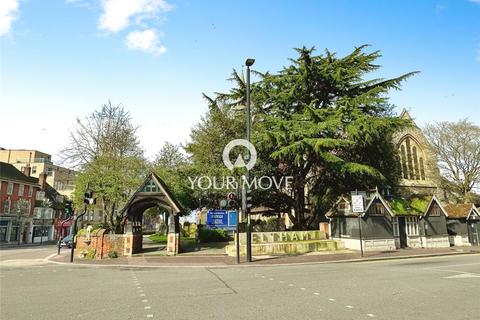 2 bedroom flat to rent, Well Hall Road, London SE9