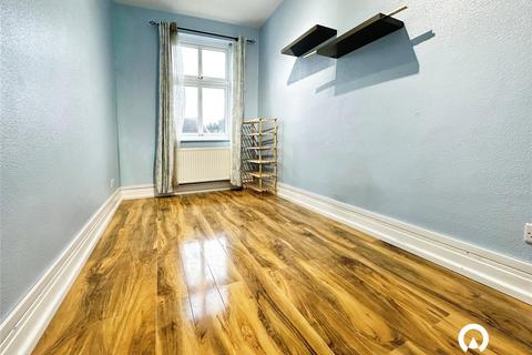 2 bedroom flat to rent, Well Hall Road, London SE9