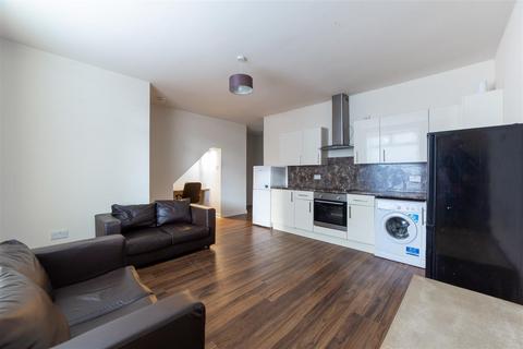 2 bedroom flat to rent, *Professionals* Bothal Street, Byker, Newcastle Upon Tyne