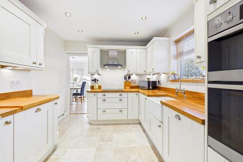 undefined, Kingsway, Nesscliffe, Shrewsbury