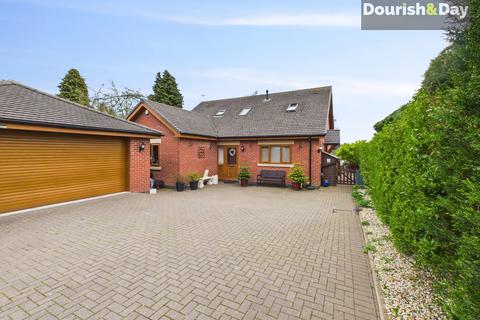 4 bedroom detached house for sale, Shropshire Street, Market Drayton TF9