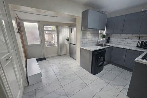 2 bedroom end of terrace house for sale, Round Road, Erdington