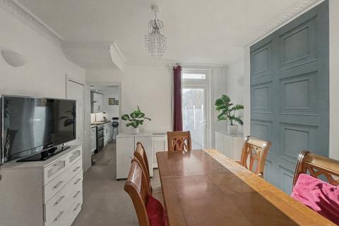 undefined, London SE25