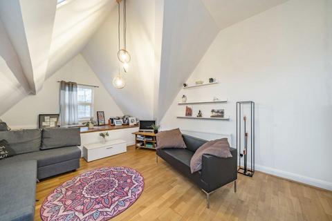 1 bedroom flat to rent, Hopton Road, LONDON SW16