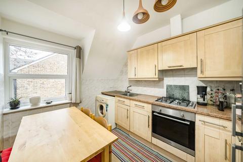 1 bedroom flat to rent, Hopton Road, LONDON SW16