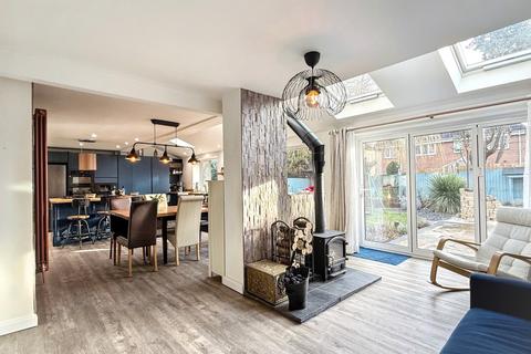 4 bedroom detached house for sale, Buckingham Road, Coalville, LE67