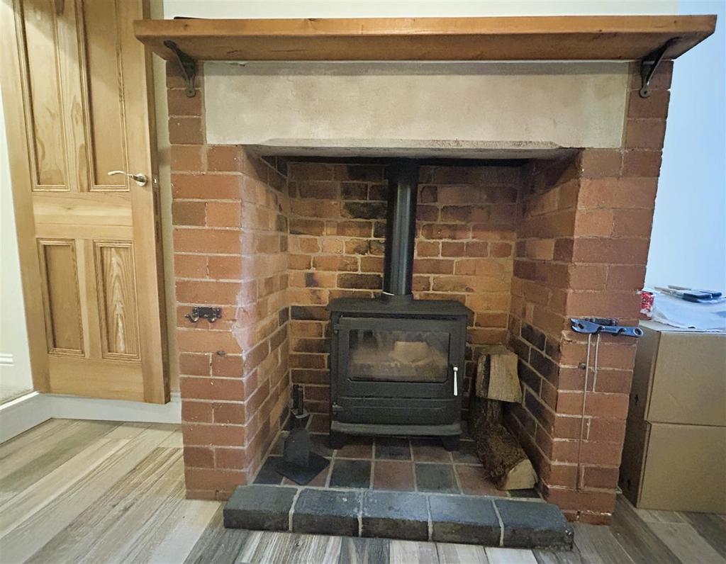 Fireplace.JPG