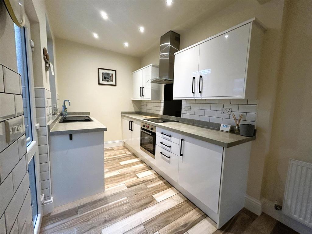 Kitchen.JPG