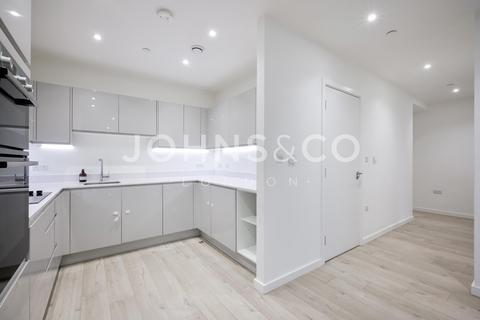 3 bedroom apartment to rent, Tyburn Gardens, Canning Town, London, E14