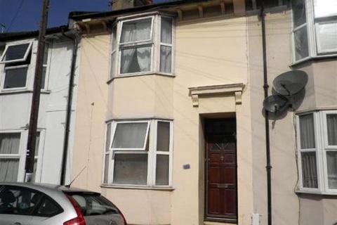 4 bedroom terraced house to rent, Park Crescent Road, Brighton, BN2 3HT