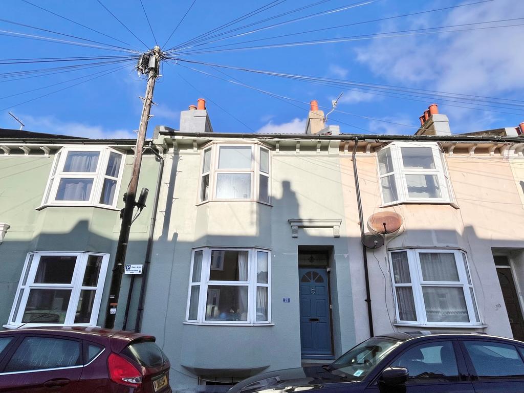 4 Bed Unfurnished Terraced
