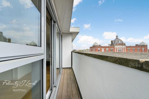 1 bedroom apartment for sale, Caroline Street, London E1