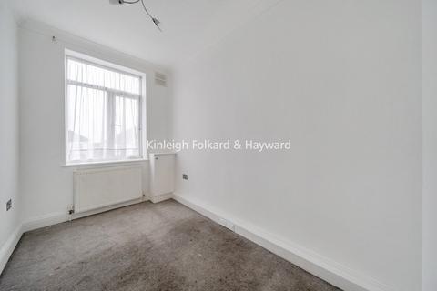 2 bedroom property to rent, Allenby Road, Southall, UB1