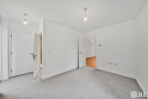 2 bedroom flat to rent, New Kent Road London SE17
