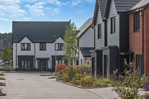 undefined, Hunt Way, Crowthorne, RG45