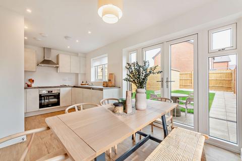 undefined, Hunt Way, Crowthorne, RG45