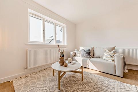 undefined, Hunt Way, Crowthorne, RG45