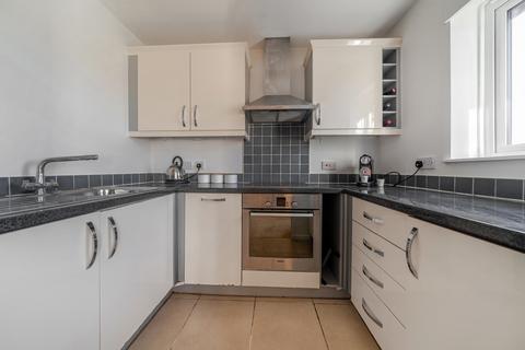 2 bedroom flat for sale, Keats Close, Wimbledon, London, SW19