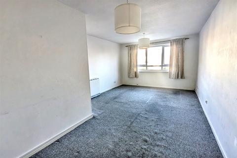 2 bedroom flat for sale, Southampton