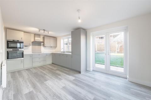 3 bedroom detached house to rent, Harvest Road, Market Harborough