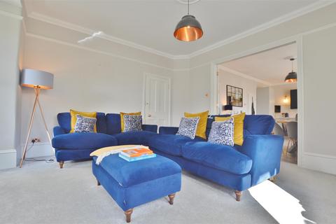 2 bedroom maisonette for sale, Maidenhead Road, Windsor