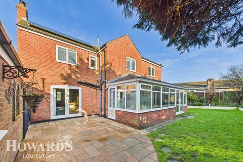 4 bedroom detached house for sale, Bethel Drive, Kessingland