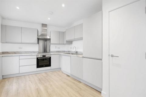 1 bedroom flat to rent, 1A Spring Gardens, Romford RM7