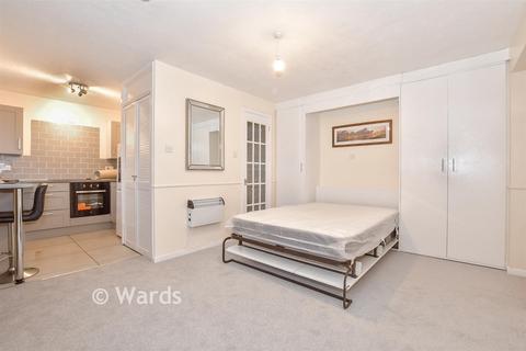 undefined, Ravens Dane Close, Maidstone ME15