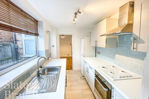 2 bedroom terraced house to rent, Whittier Road, Sneinton, Nottingham, NG2