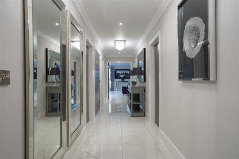 3 bedroom apartment to rent, Friary Court, 189 St Bernards Road, Solihull