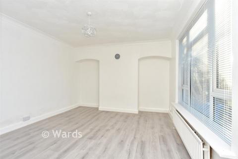 3 bedroom end of terrace house for sale, Meads Avenue, Sittingbourne ME10