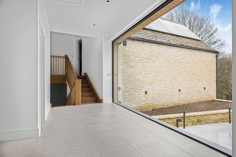 undefined, Alderley, GL12 7QT
