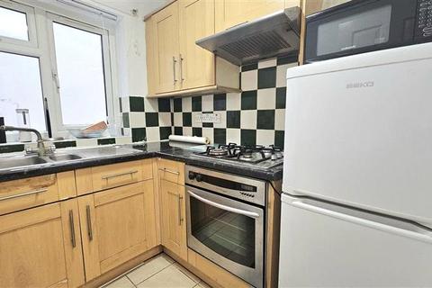 1 bedroom apartment to rent, Kingsland Road, Hackney, E8
