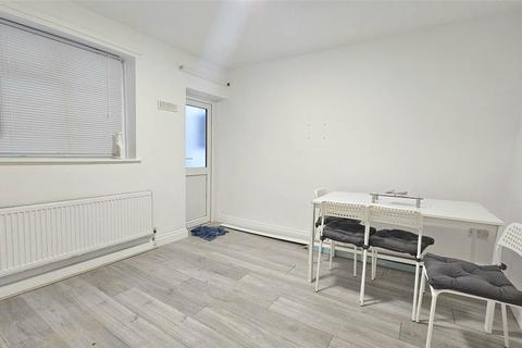 1 bedroom apartment to rent, Kingsland Road, Hackney, E8
